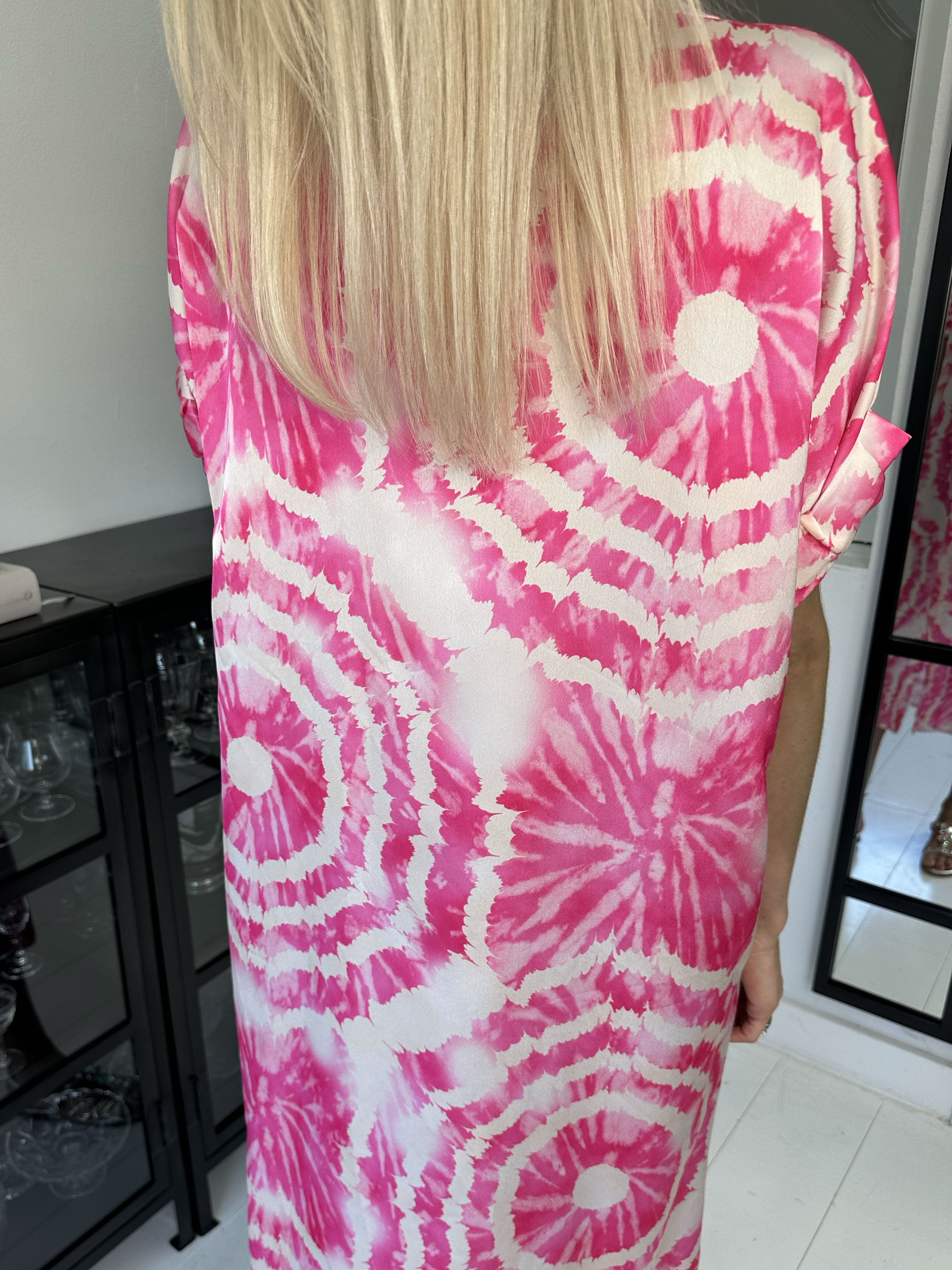 Erin - Skjortekjole med knapper og batikmønster